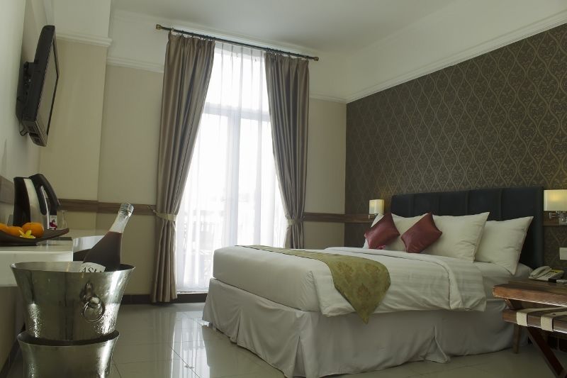 Amarelo Hotel Solo Eksteriør billede