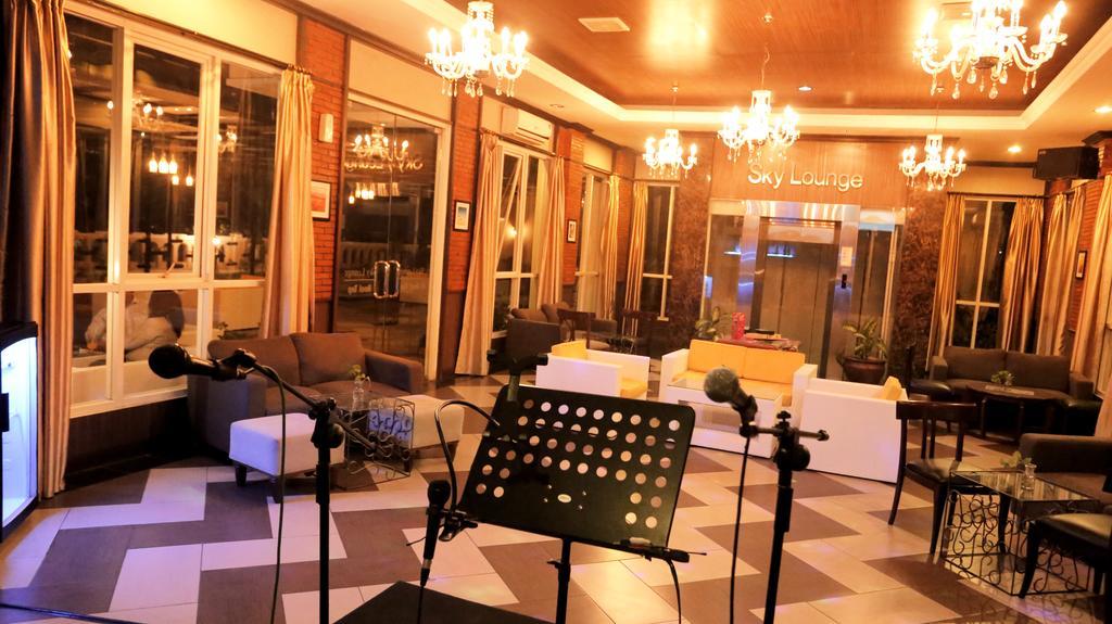 Amarelo Hotel Solo Eksteriør billede