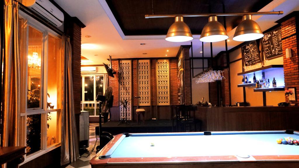 Amarelo Hotel Solo Eksteriør billede